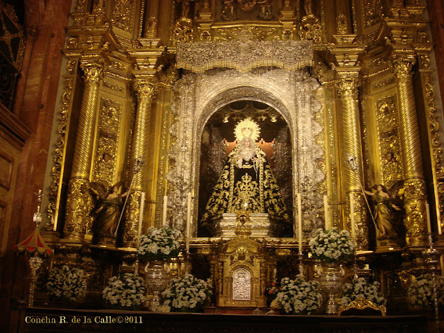 Esperanza Macarena de luto  - Novbre 2011 (13).JPG