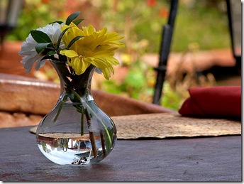 Flowers_tables_vase