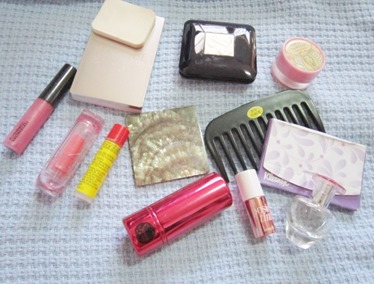makeup kit contents, bitsandtreats
