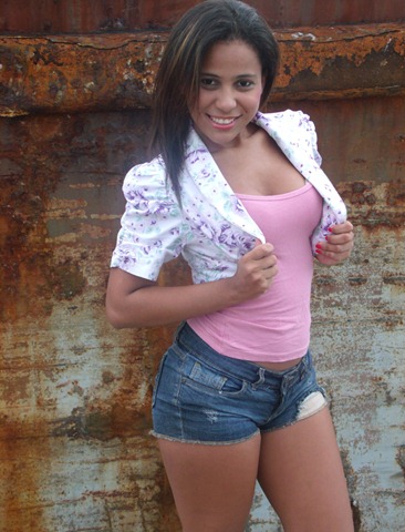 [IRL%25C3%2582NIA%2520NOIA%252C%2520DESFILE%2520ling%255B3%255D.jpg]