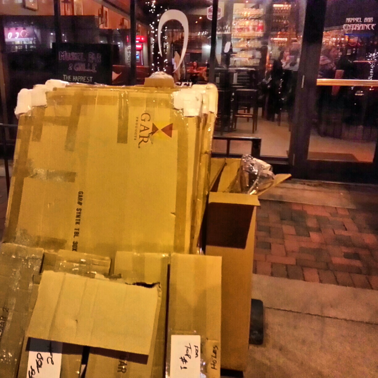 Robert Dyer Bethesda Row OUTDOOR DINING FURNITURE COMES OUT OF