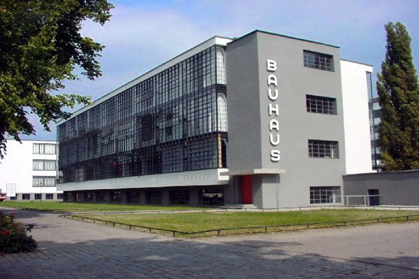 Bauhaus-arquitecto-Walter-Gropius Bauhaus-arquitecto-Walter-Gropius
