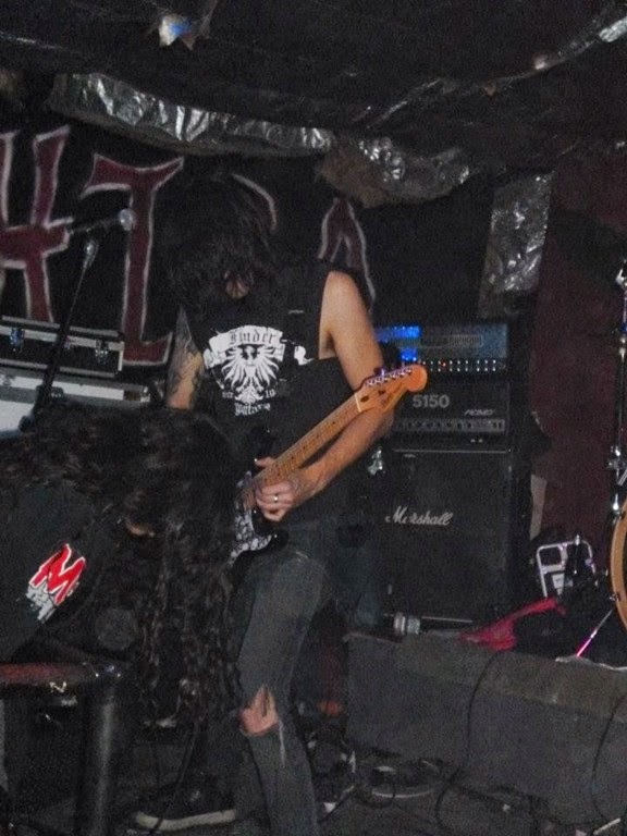 [954635_10201323688915051_1640749008_n%255B2%255D.jpg]