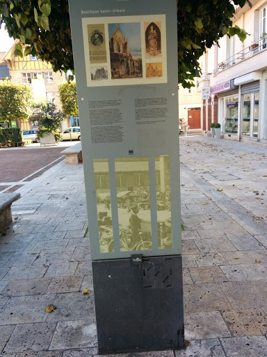 Troyes, Panneau Informatif De La Basilique