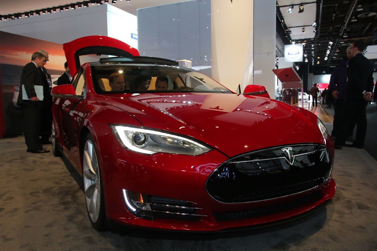 [Tesla-Model-S-2%255B2%255D.jpg]