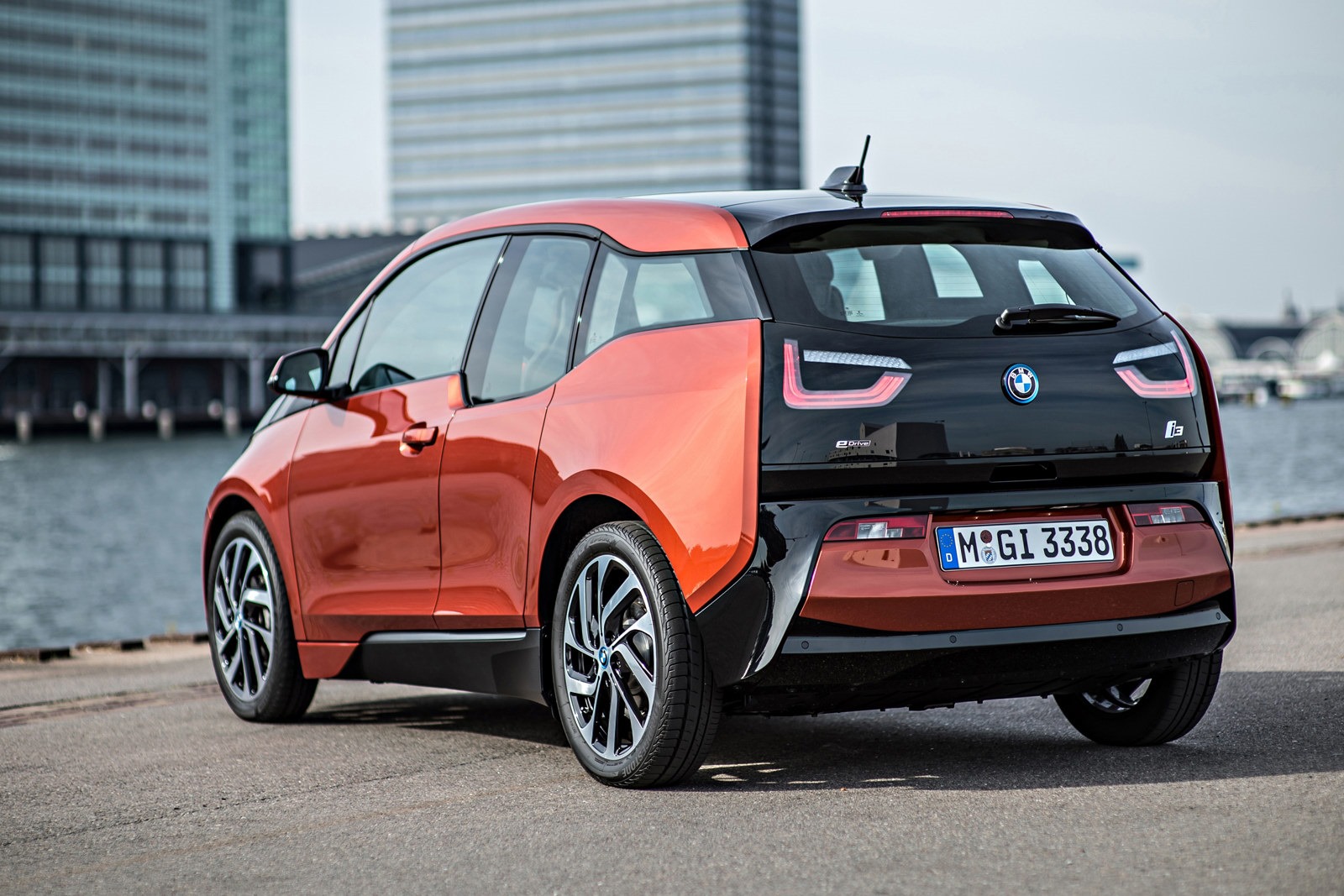[2014-BMW-i3-33%255B2%255D.jpg]