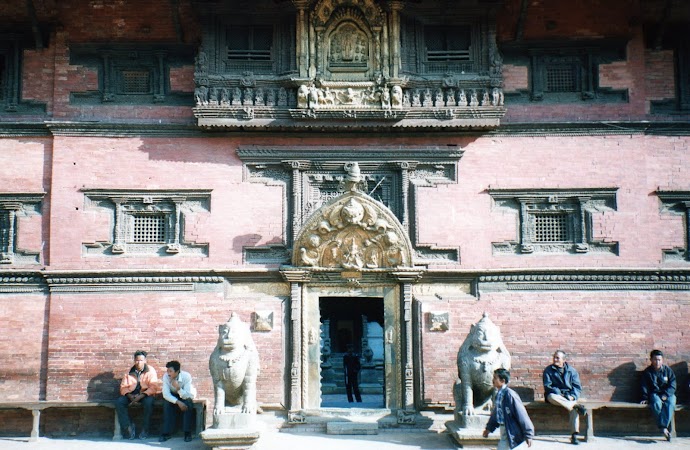 Obiective turistice Nepal: muzeu Patan.jpg