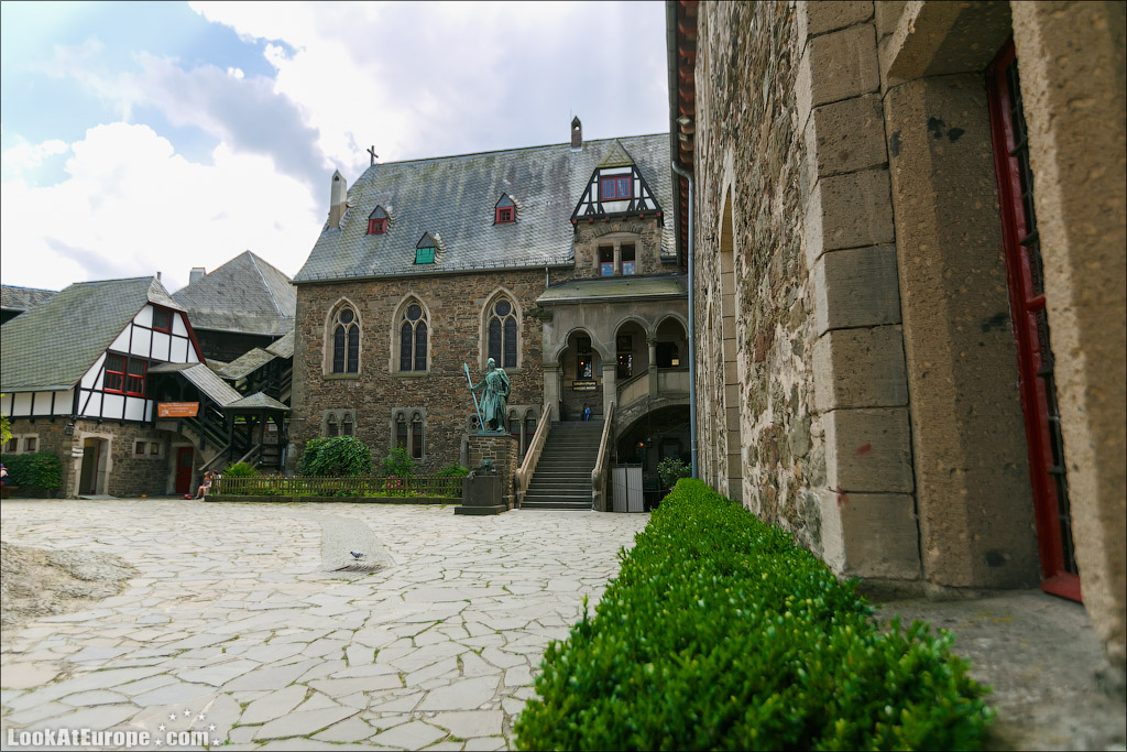 LookAtEurope.com | Европейские фото путешествия. Германия, Замок Шлоссбург ан дер Вуппер | Germany, Schlossburg an der Wupper