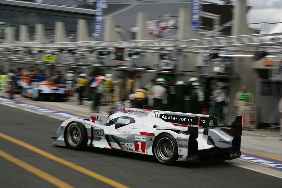 [24h-Rennen-LeMans-2012-19-fotoshowImageNew-4f7cbdca-604731%255B3%255D.jpg]