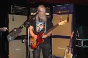 J Mascis
