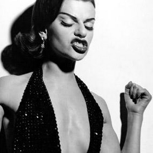 Sandra Bernhard