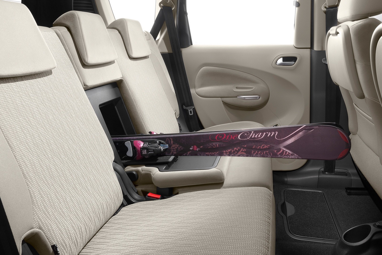 [Citroen-C3-Picasso-16%255B3%255D.jpg]