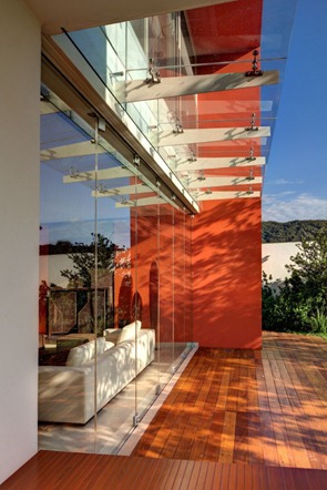 Casa-moderna-con-muro-de-cristal Casa-moderna-con-muro-de-cristal