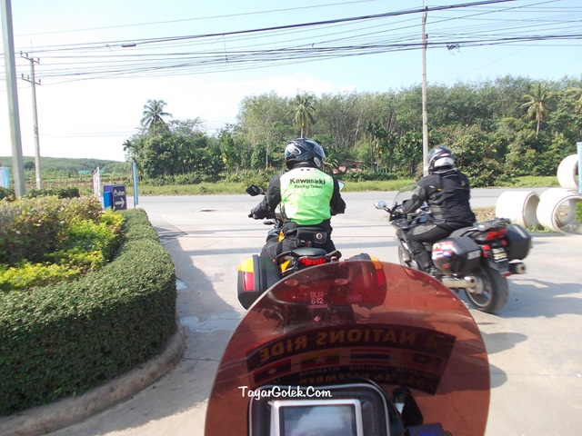 [DSCN06132.jpg]