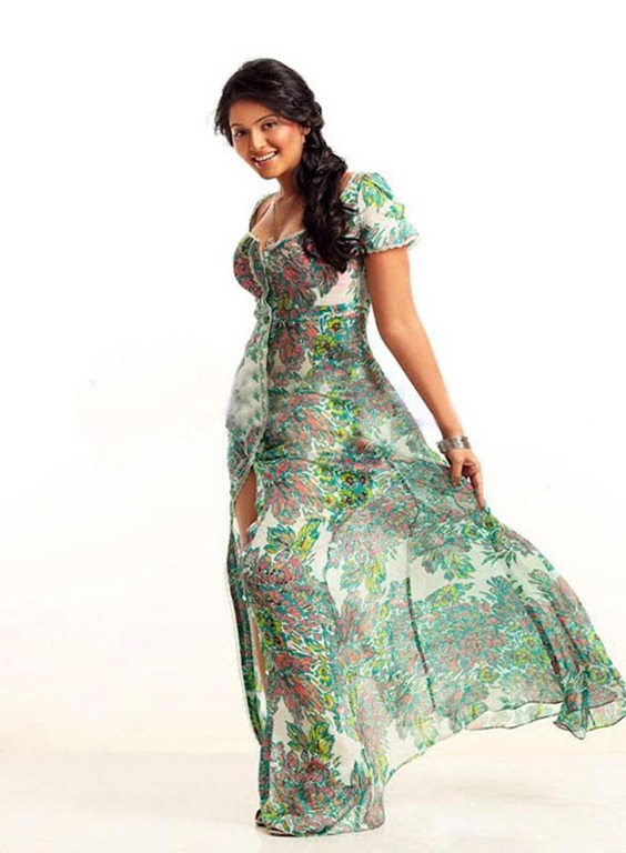 [Anjali_sexy_still%255B3%255D.jpg]