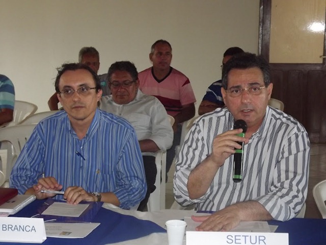 [SOUZA%2520COM%2520O%2520SECRET%25C3%2581RIO%2520ESTADUAL%2520DE%2520TURISMO%255B3%255D.jpg]