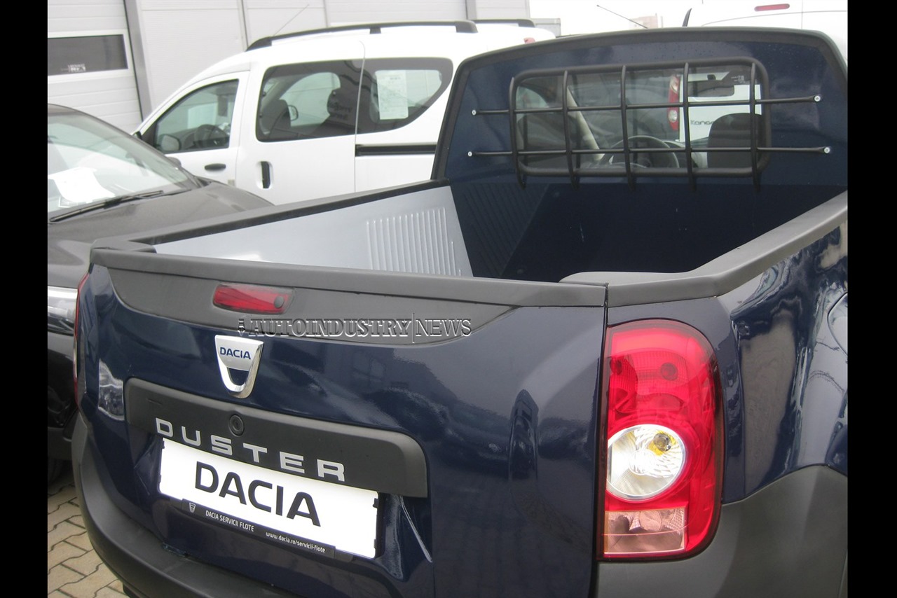 [Dacia-Duster-Pickup-prototype-2%255B3%255D.jpg]