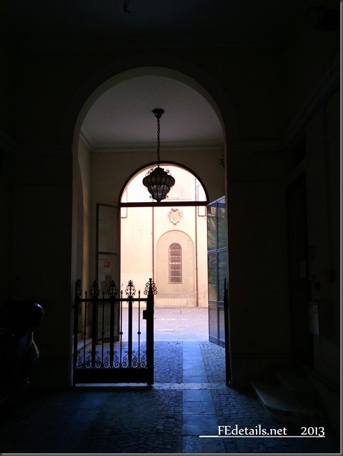 Cortile interno di Ferrara - Inner courtyard of Ferrara, Italy