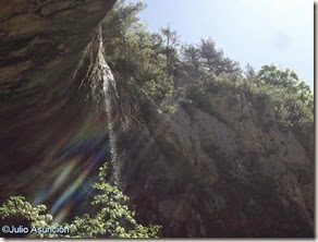 Cascada de la cueva de Azanzorea