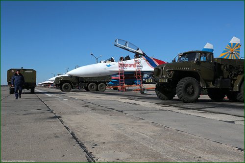 Рабочие будни пилотажных групп