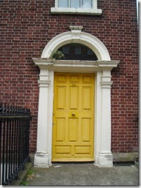 Dublín. Puerta Georgiana en el Área Sur Gregoriana - P5091071