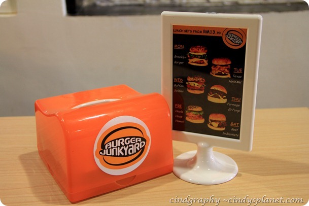 Burger Junkyard (7)