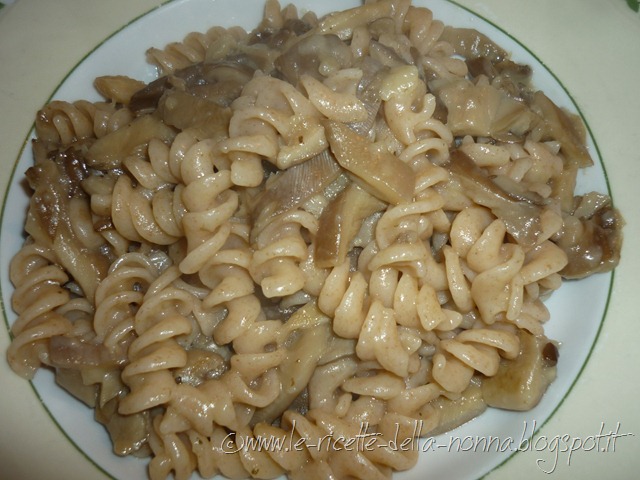 [Fusilli%2520di%2520farro%2520con%2520funghi%2520pleurotus%2520%25287%2529%255B8%255D.jpg]