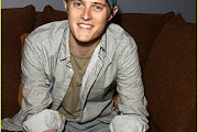 Lucas Grabeel