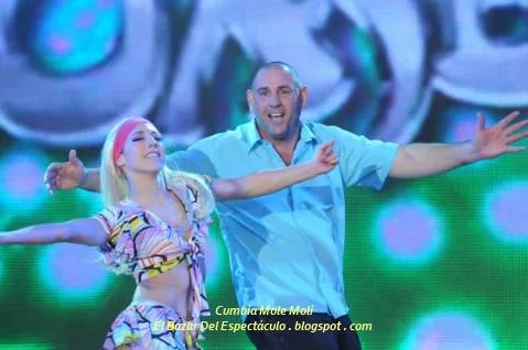 Cumbia Mole Moli.JPG