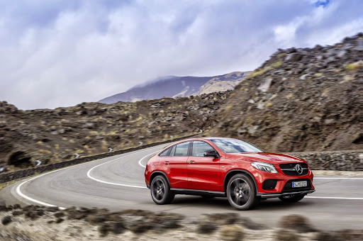 2016-Mercedes-Benz-GLE-Coupe-08.jpg