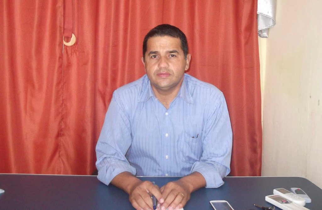 [PASTOR%2520ANDERSON%2520MELO%2520EST%25C3%2581%2520%25C3%2580%2520FRENTE%2520%2520DA%2520%2520CAMINHADA%2520PELA%2520PAZ%255B4%255D.jpg]
