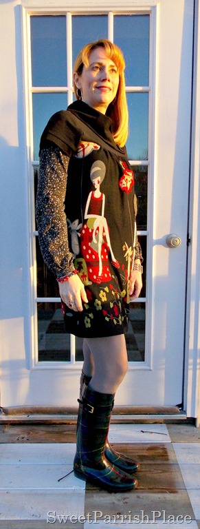 [Lady%2520tunic%2520dress%2520rain%2520boots2%255B3%255D.jpg]