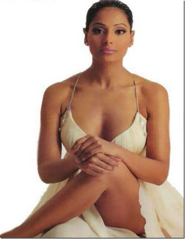 bipasa basu hot (4)