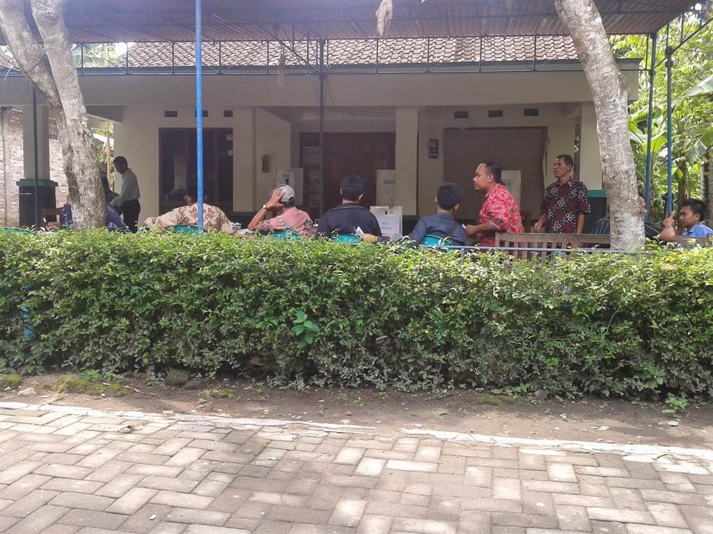 [2014-12-14%252009.49.24%255B3%255D.jpg]