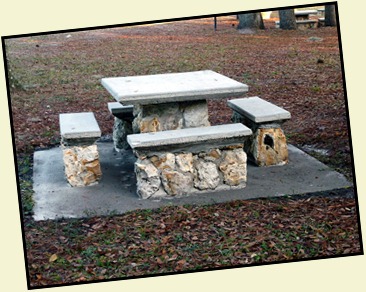 06c - State Park - Picnic Table
