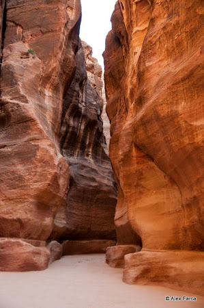 Imagini Iordania: intrarea in Petra
