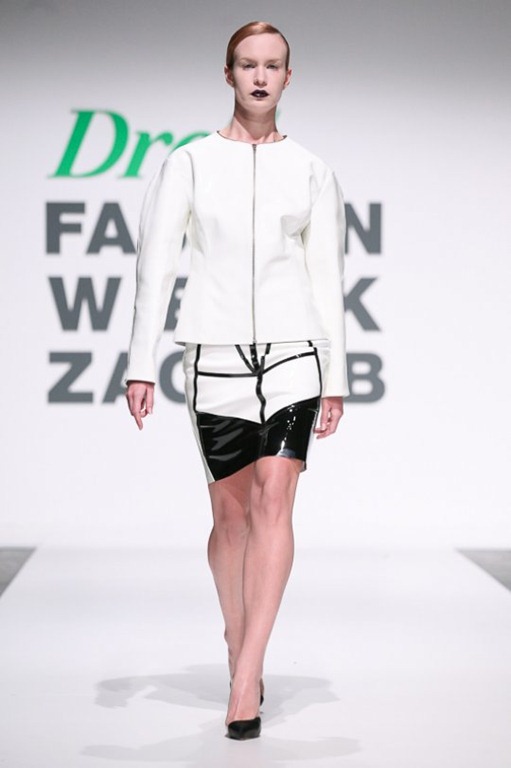 [f014c7d5edd871d4c06494f30464722e%255B2%255D.jpg]