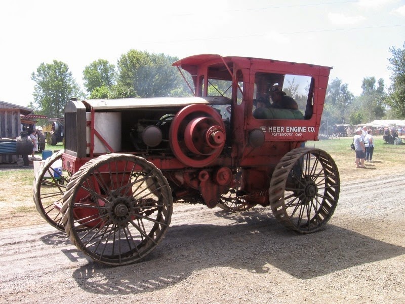 [IMG_7960-Heer-Engine-Company-Tractor.jpg]