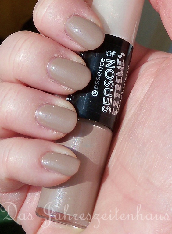 [Essence%2520Season%2520of%2520Extremes%2520-%252006%2520-%2520My%2520best%2520nude%2520Friends%2520and%2520me%255B14%255D.jpg]