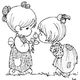 niñas oliendo flor pm