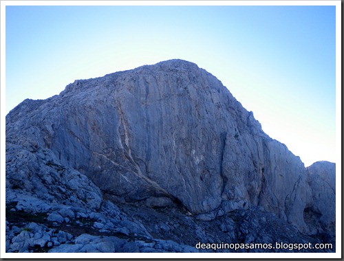 Jito Escarandi - Jierru 2424m - Lechugales 2444m - Grajal de Arriba y de Abajo (Picos de Europa) 0064