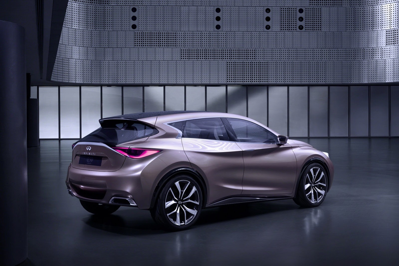 [Infiniti-Q30-Concept-15%255B2%255D.jpg]