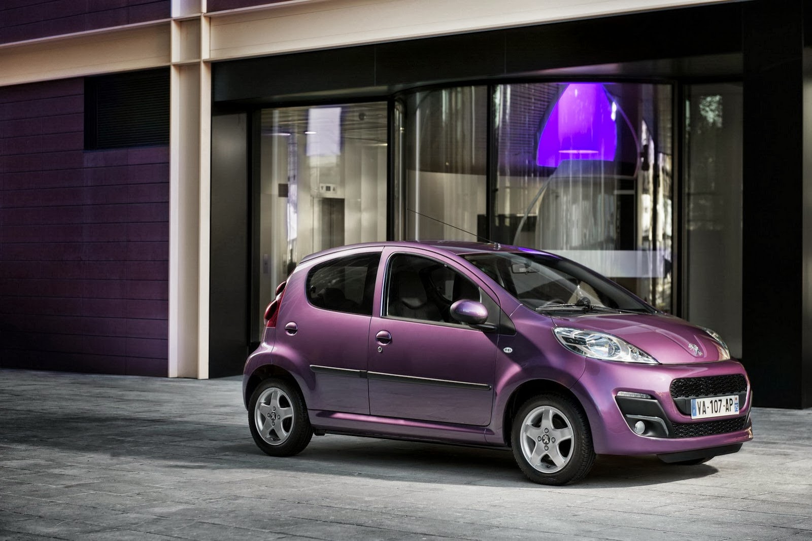 [2012-Peugeot-107-3%255B2%255D.jpg]