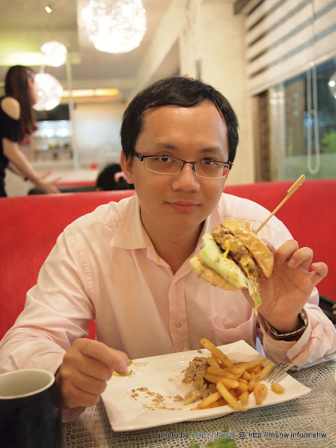 味美實在的美式料理首選 ~ 台中西區"伯朗區 BON JOUR BRUNCH 美式輕食" 下午茶 區域 午餐 台中市 早餐 晚餐 漢堡 美式 義式 西區 輕食 飲食/食記/吃吃喝喝 