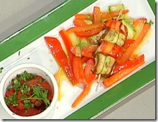 Spiedini di persico e verdure con salsa guiso