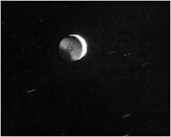 Iapetus lua nave mãe