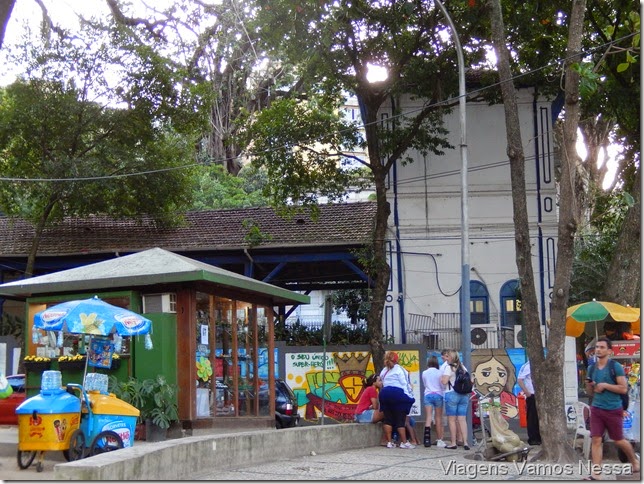 Praça da estação de Trem do Corcovado no Cosme Velho