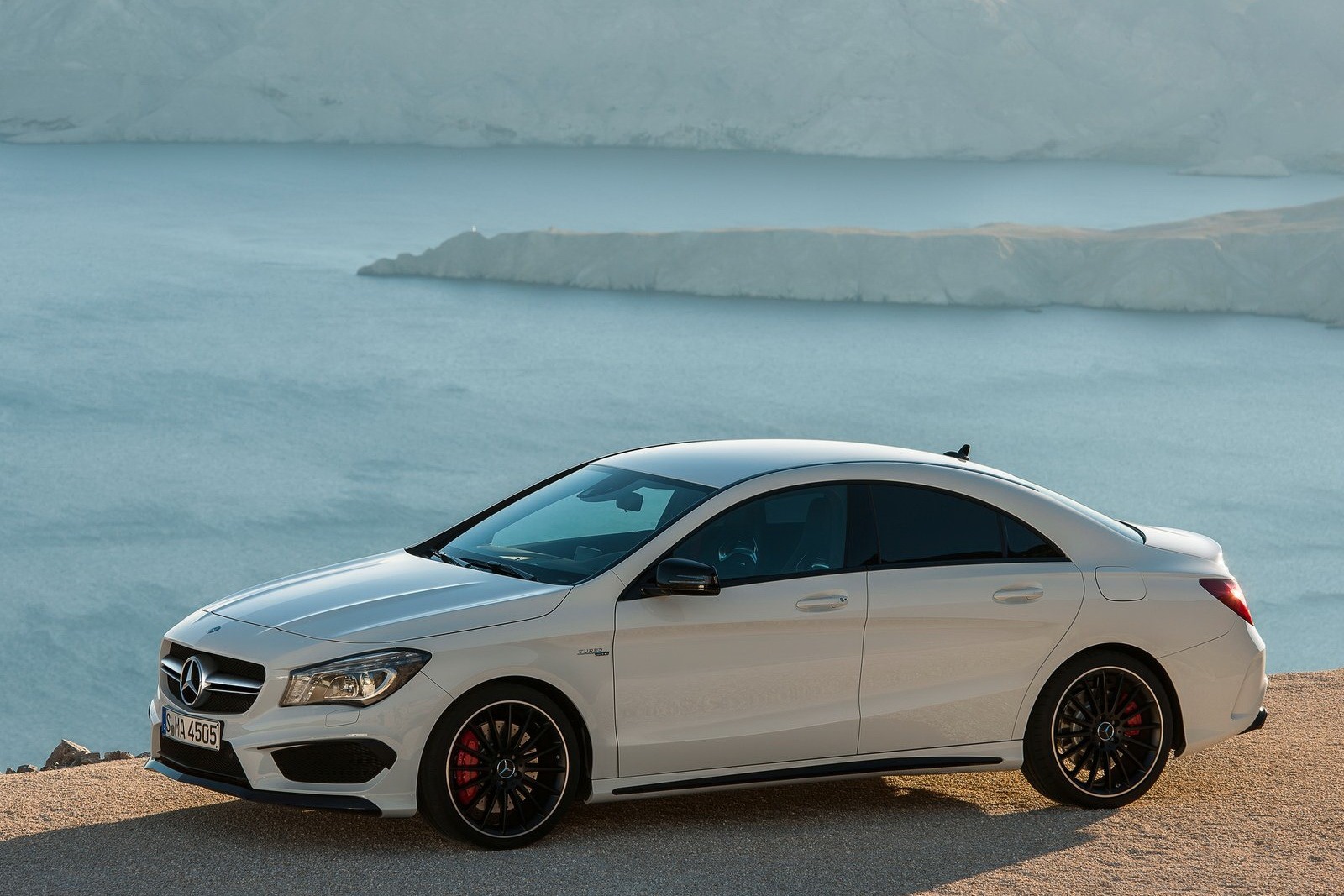 [White-Cars-6%255B2%255D.jpg]