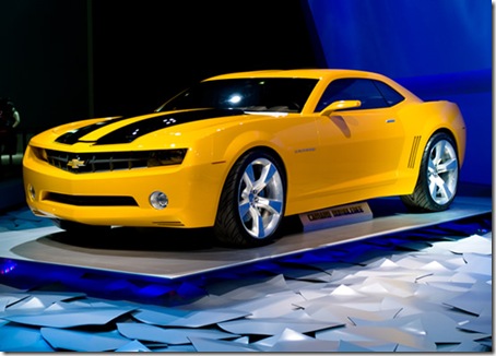 In-Chevrolets-Super-Bowl-ad-Bumblebee-appears