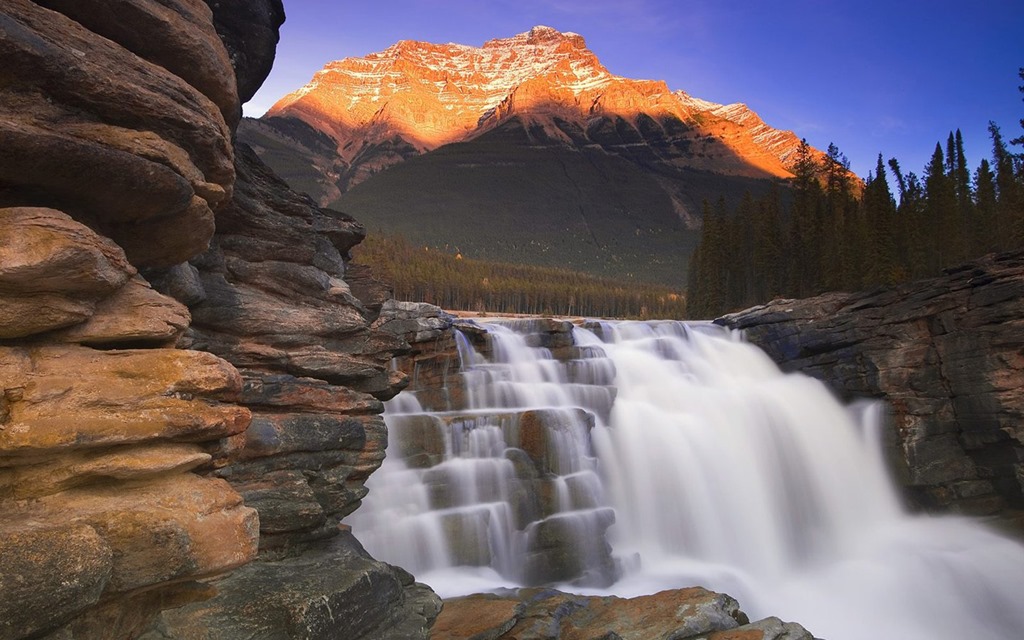 [Athabasca-Falls-Jasper-National-Park%255B1%255D.jpg]